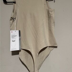 Lululemon Wundermost Square-Neck  Thong cut Sleeveless Bodysuit